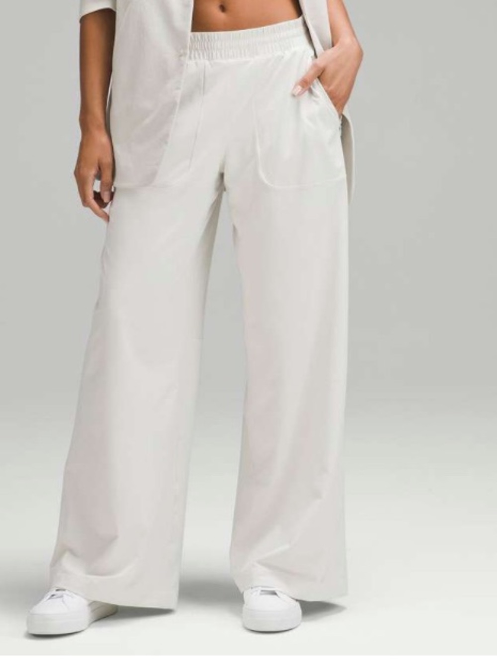 lululemon athletica new women’s size 4 Swift Wide‑Leg Mid‑Rise Pant